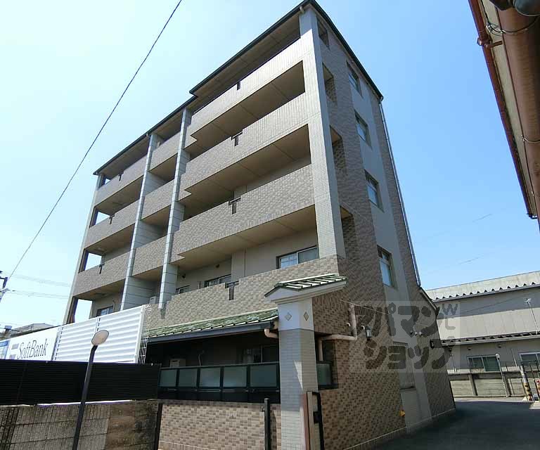 カルフール四条天神川