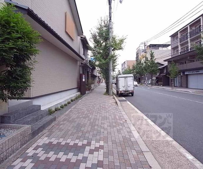 【レオパレス二条駅前】間取