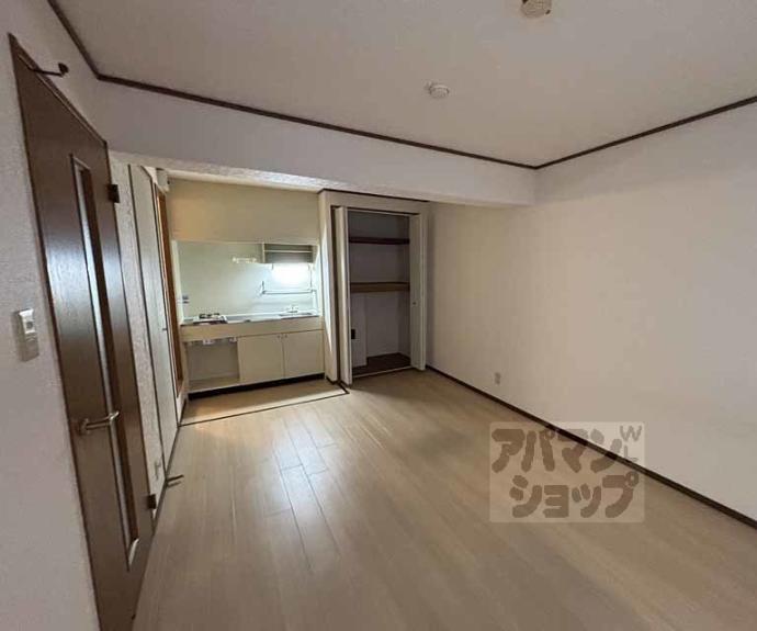 【トラスティ21】間取