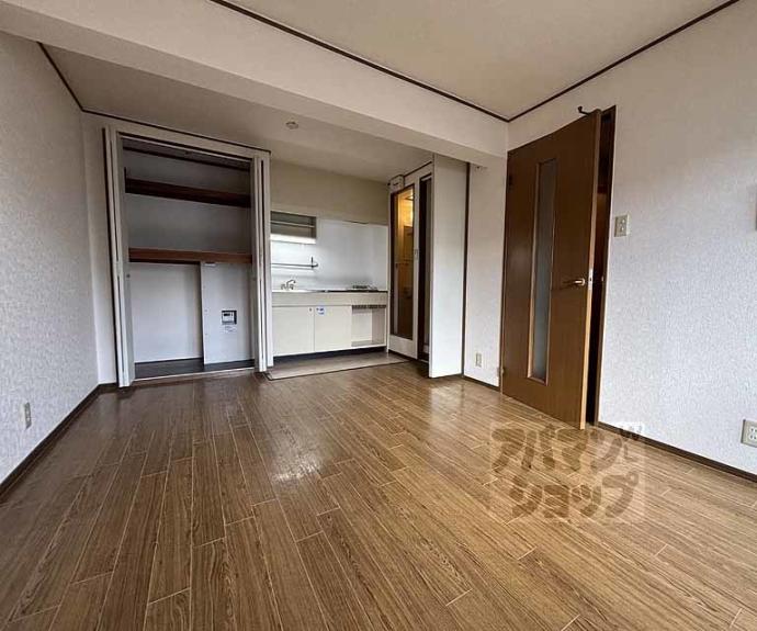 【トラスティ21】間取