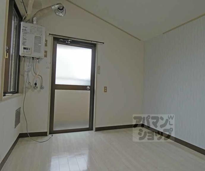 【ライブコート二軒茶屋】間取