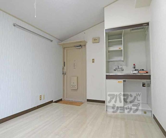 【ライブコート二軒茶屋】間取