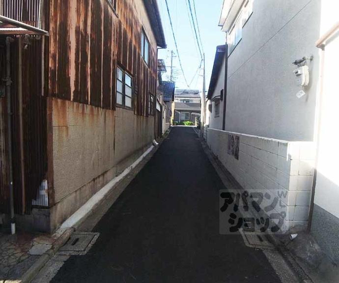 【上京区鳳瑞町２４２－３貸家】間取