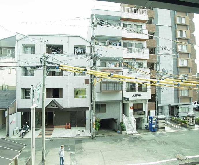 【仁和寺街道六軒町西入四番町マンション】間取