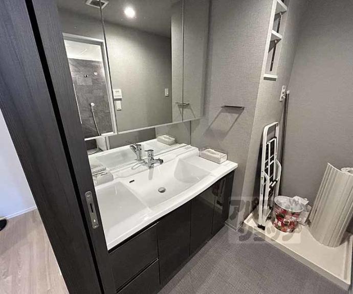 【パラドール太秦丸太町】間取