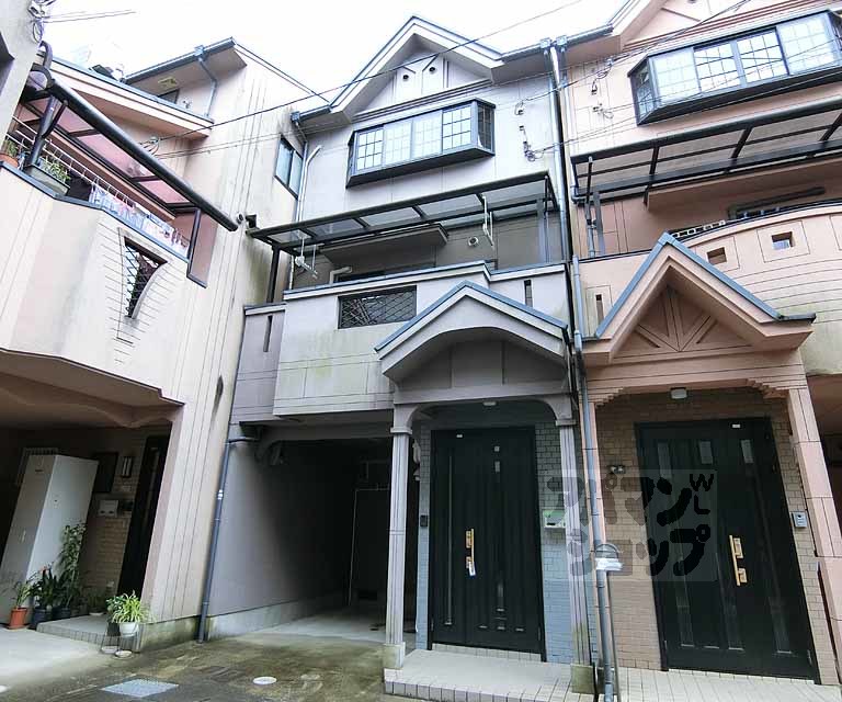 梅津北浦町貸家