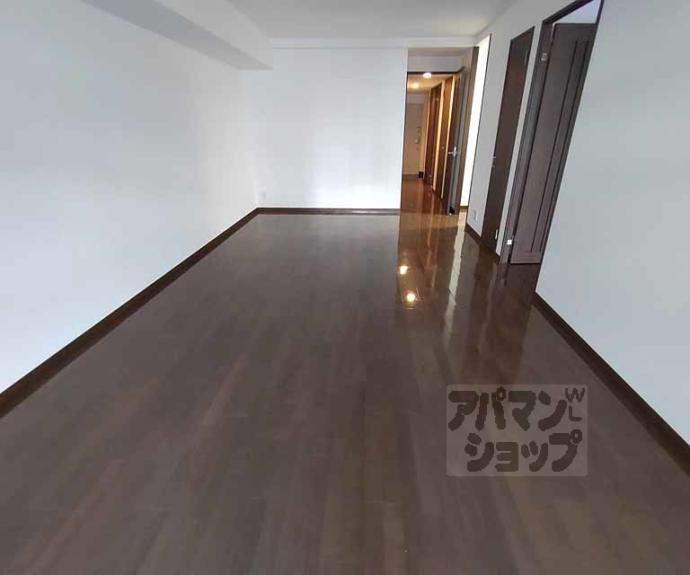 【エスリード四条室町】間取