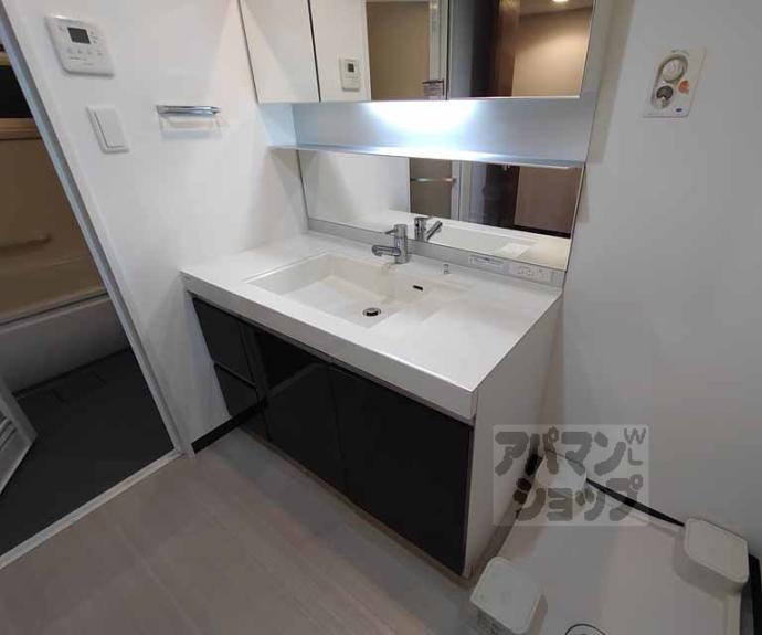 【エスリード四条室町】間取