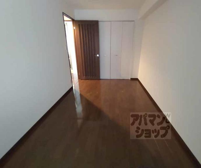 【エスリード四条室町】間取