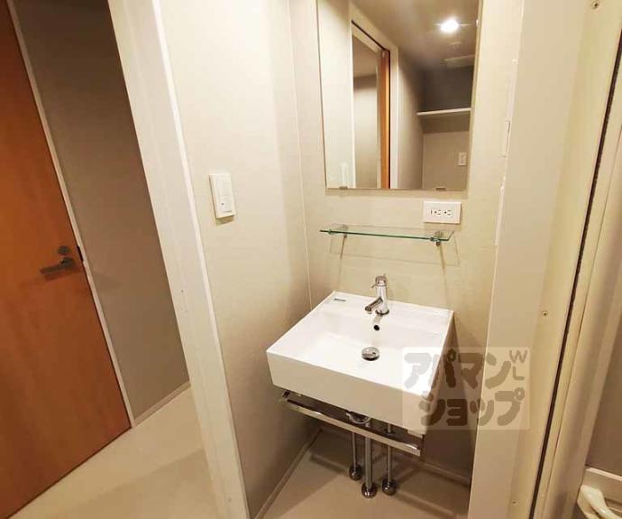 【ヴィラスタジオーネ御所南】間取